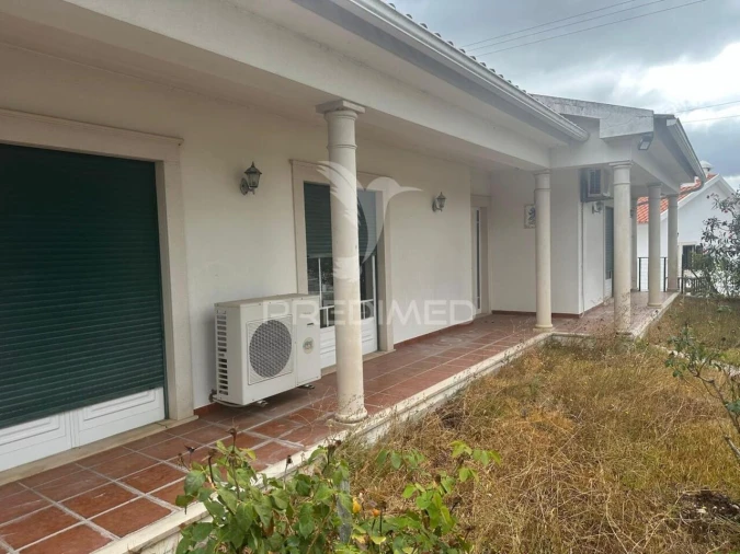 Moradia T9 para Venda em Povoa da Isenta Foto 36