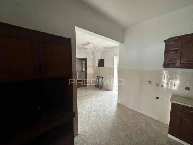 Moradia T9 para Venda em Povoa da Isenta Foto 16
