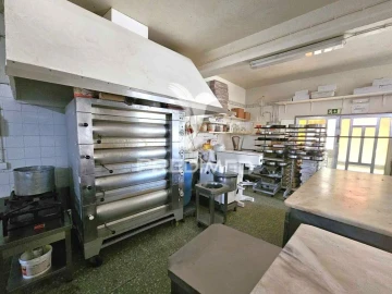 Loja para Trespasse em Almancil