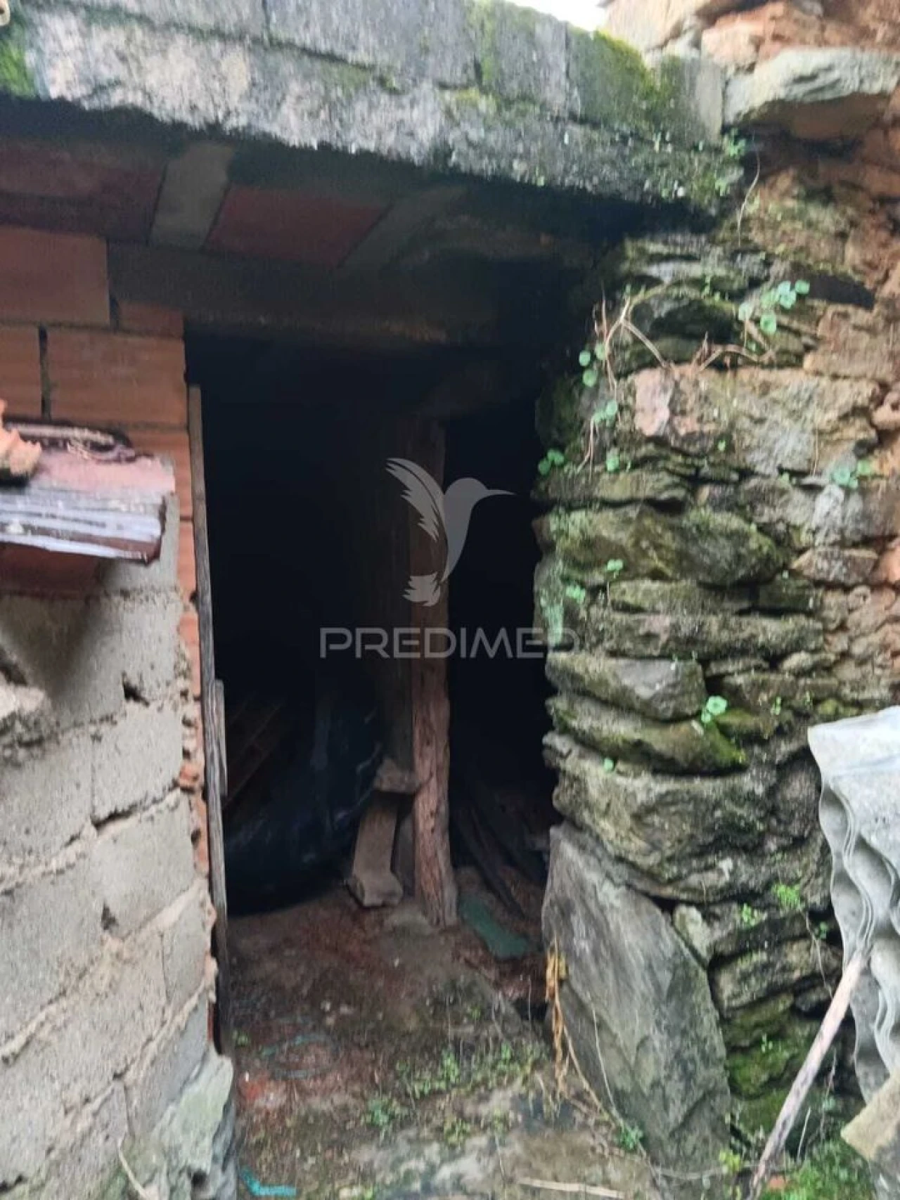 Moradia T4 para Venda em Passos Foto 8