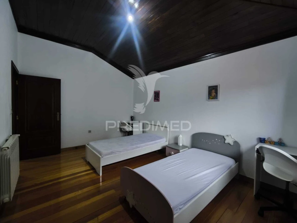 Moradia T7 para Venda em Valdosende Foto 11