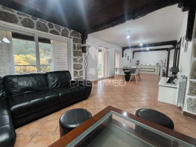 Moradia T7 para Venda em Valdosende Foto 2