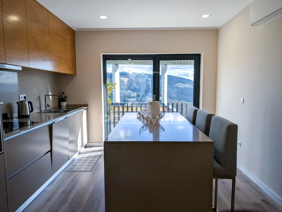 Moradia T3 para Venda em Folhadela Foto 21