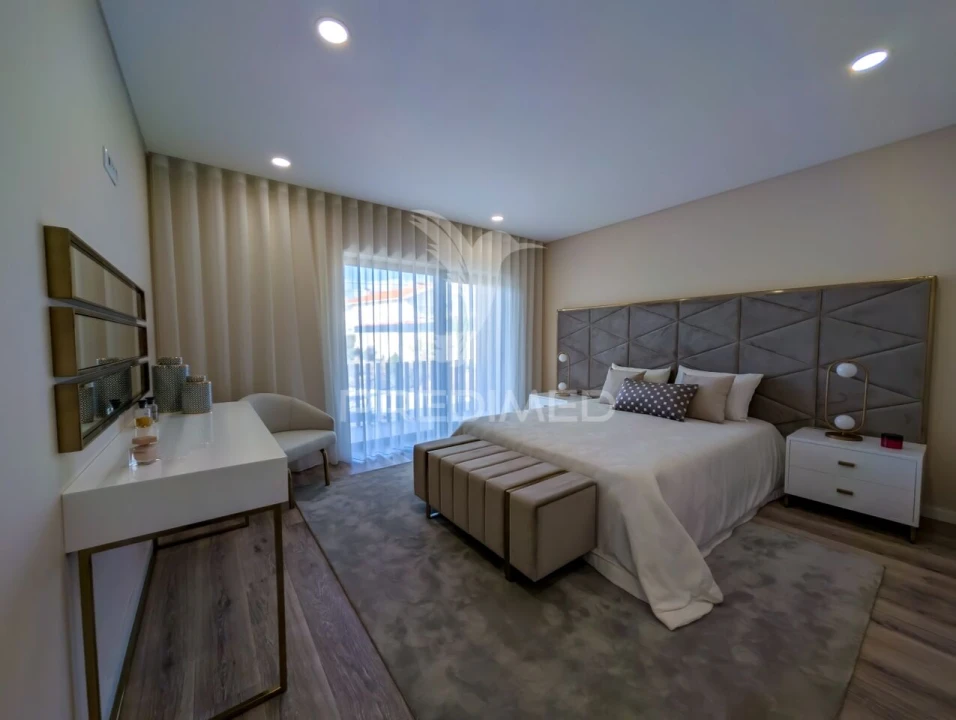 Moradia T3 para Venda em Folhadela Foto 24