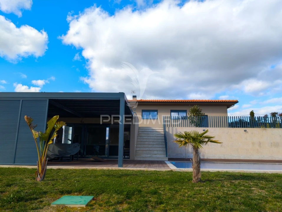 Moradia T3 para Venda em Folhadela Foto 10