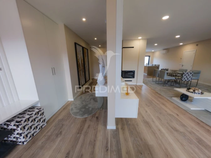 Moradia T3 para Venda em Folhadela Foto 15