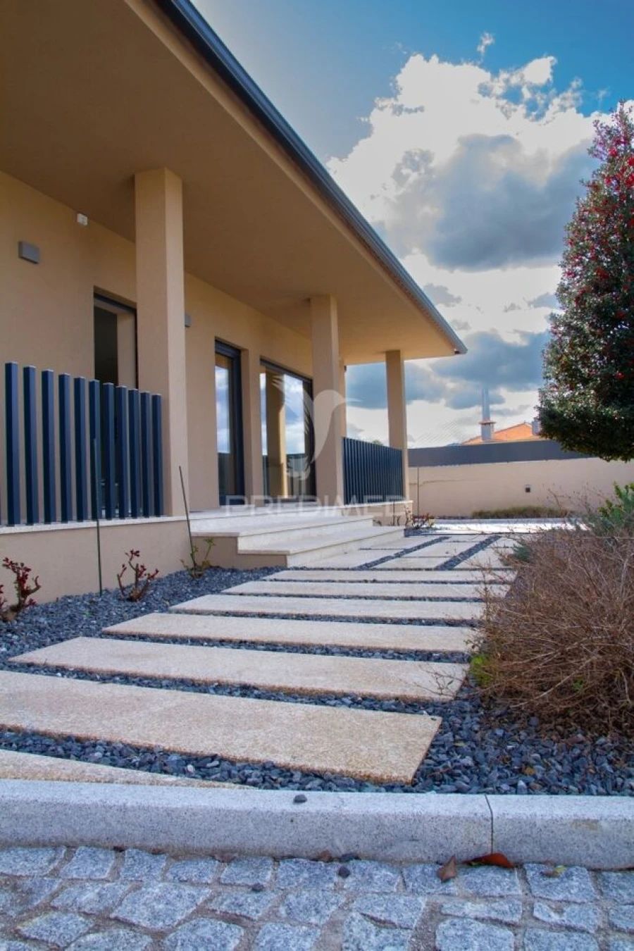 Moradia T3 para Venda em Folhadela Foto 5