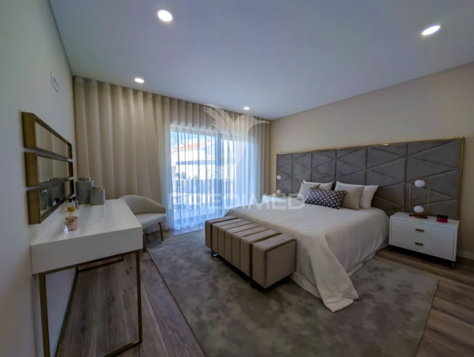 Moradia T3 para Venda em Folhadela Foto 24