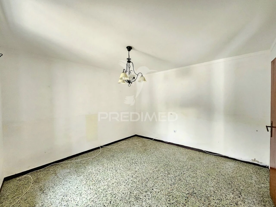 Moradia T2 para Venda em Santa Barbara de Padrões Foto 7