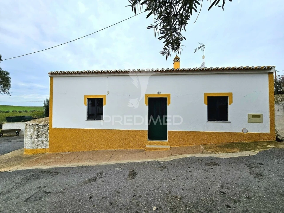 Moradia T2 para Venda em Santa Barbara de Padrões Foto 1