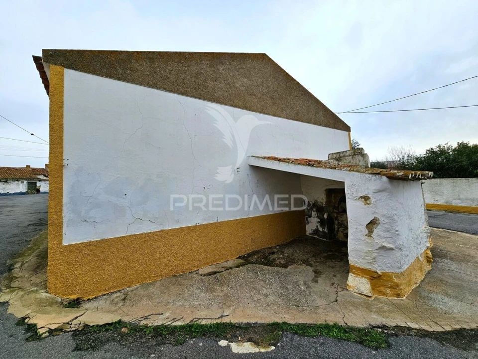 Moradia T2 para Venda em Santa Barbara de Padrões Foto 17