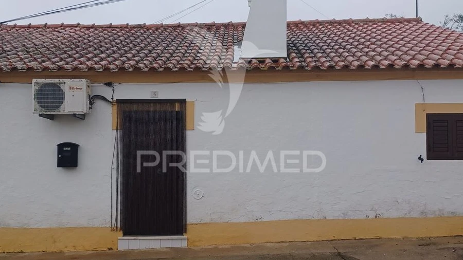 Quinta T2 para Venda em Urra