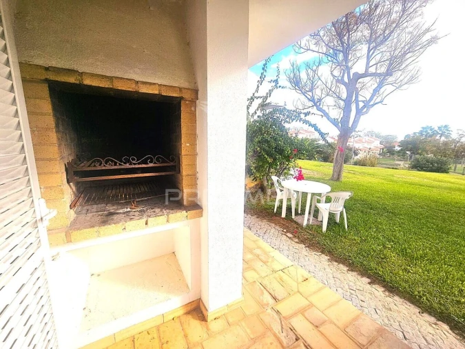 Moradia T2 para Venda em Guia Foto 21