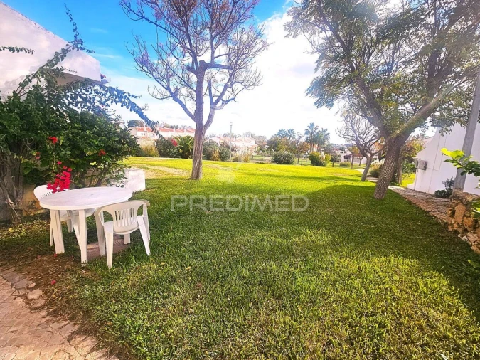 Moradia T2 para Venda em Guia Foto 28