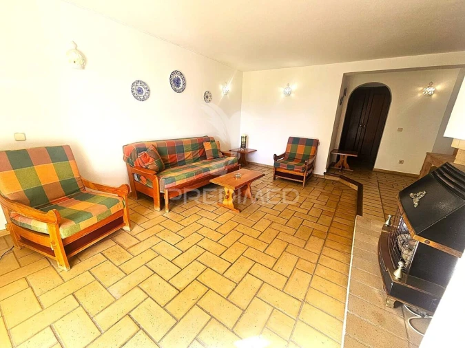 Moradia T2 para Venda em Guia Foto 9