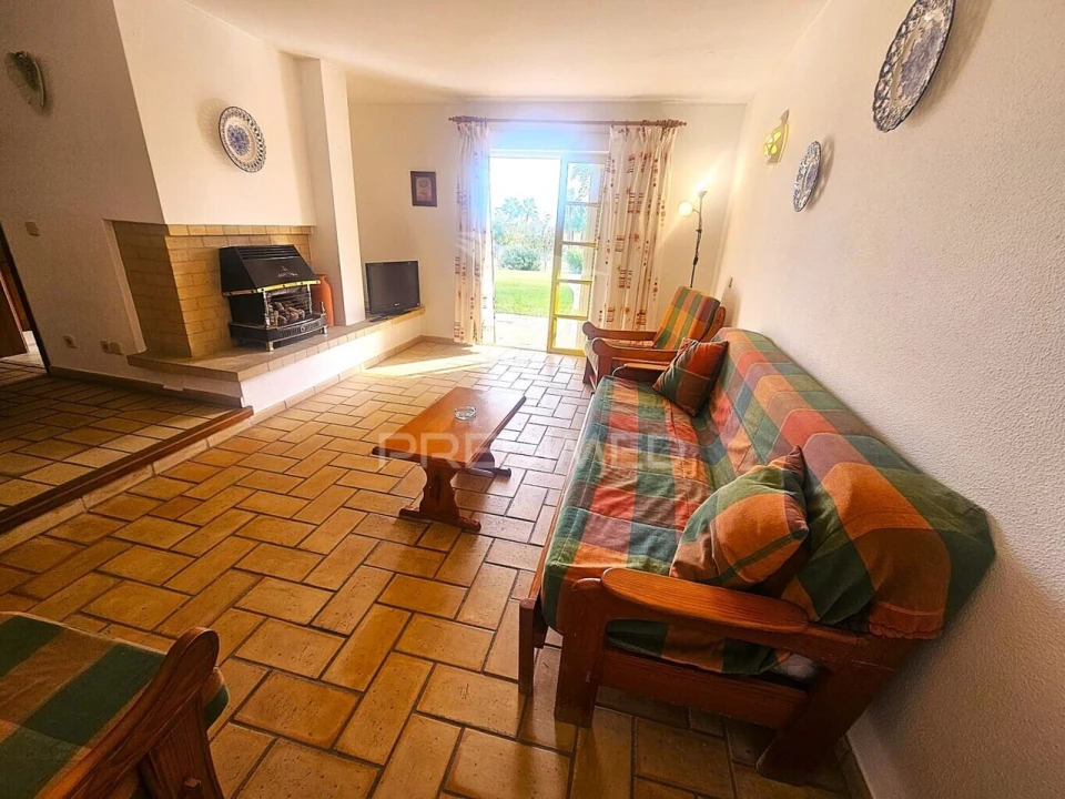 Moradia T2 para Venda em Guia Foto 4