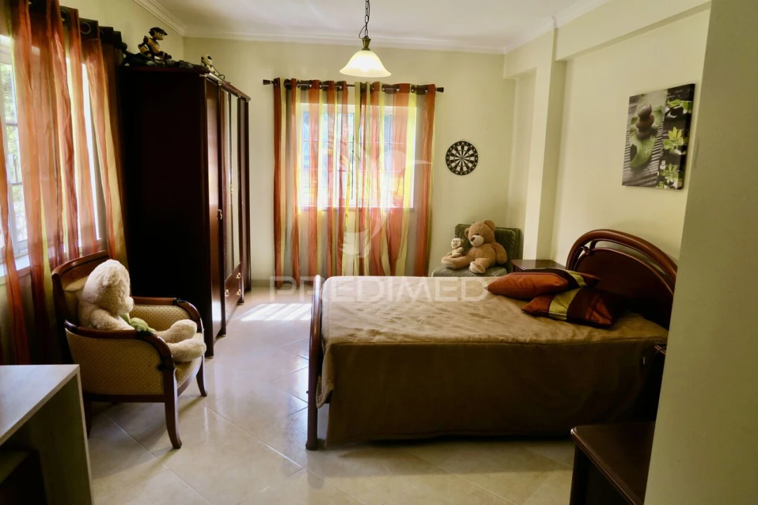 Moradia T5 para Venda em Silveira Foto 31