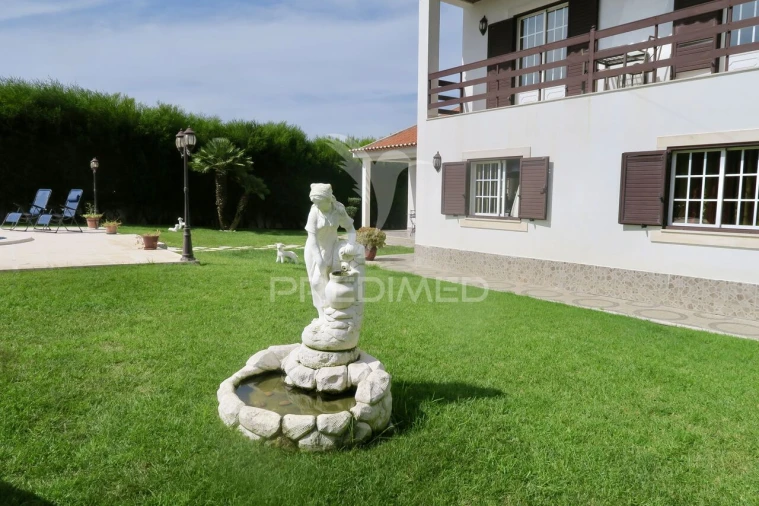 Moradia T5 para Venda em Silveira Foto 3