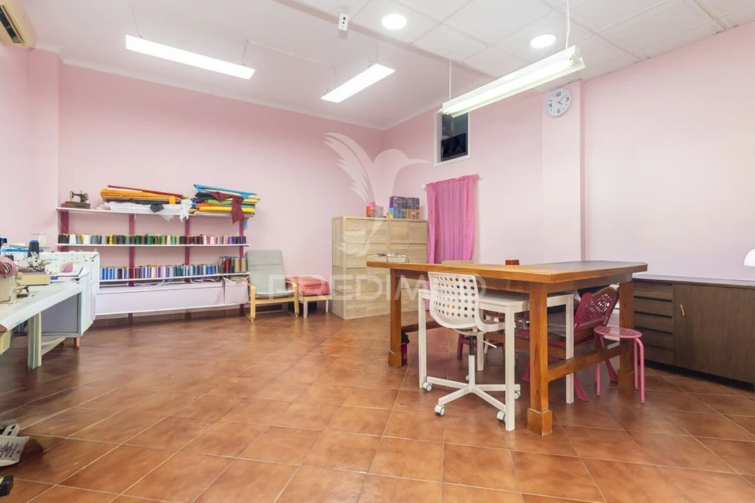 Loja para Venda em Quinta do Conde Foto 8