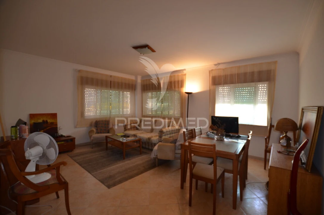 Apartamento T2 para Venda em Albufeira e Olhos de Água Foto 3