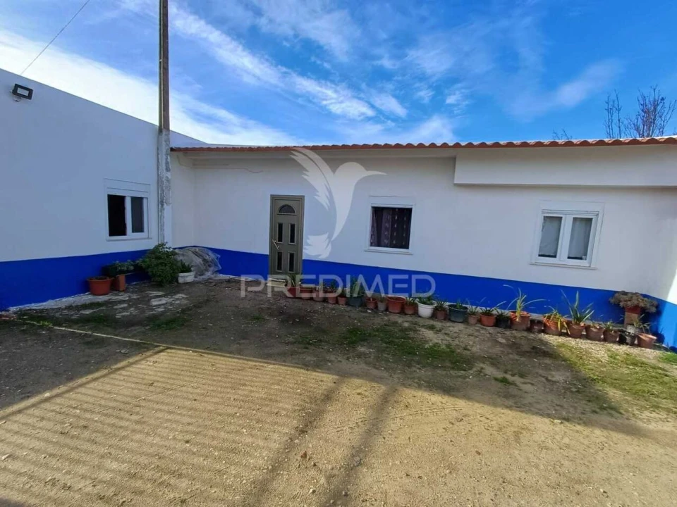 Moradia T4 para Venda em Alpiarça Foto 3