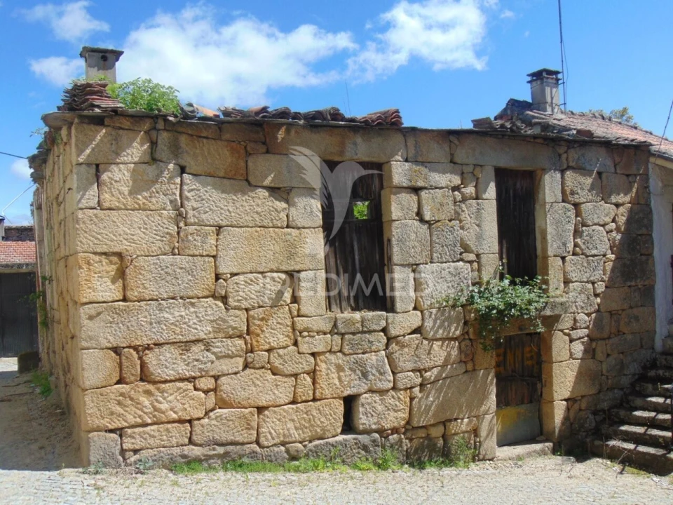 Moradia T2 para Venda em Torgueda Foto 3