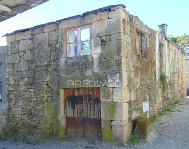 Moradia T2 para Venda em Torgueda Foto 2