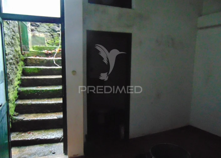 Moradia T3 para Venda em Abaças Foto 13