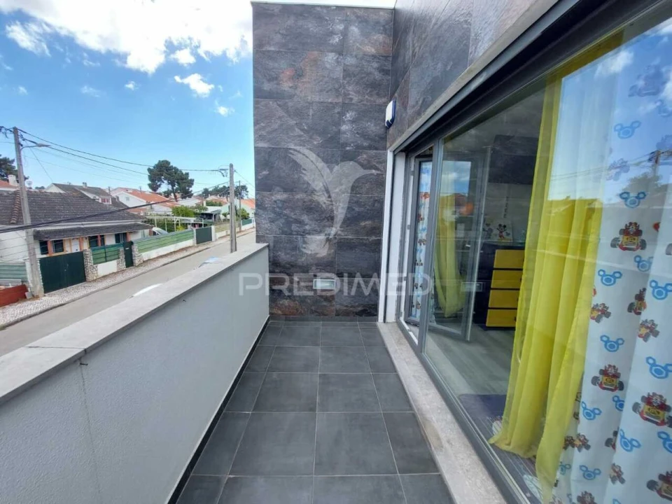 Moradia T4 para Venda em Quinta do Conde Foto 15