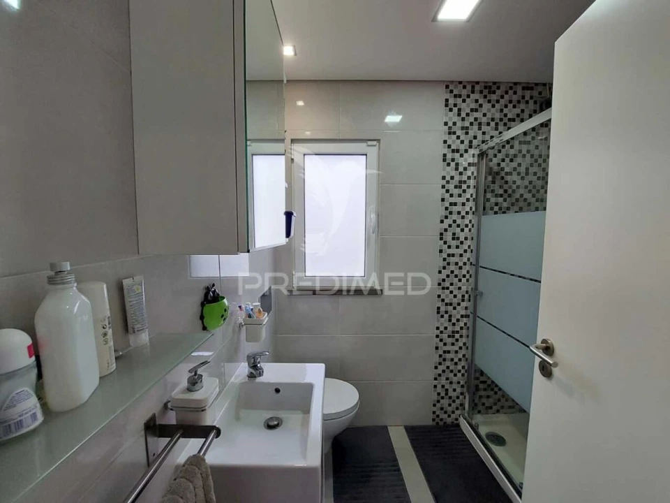 Moradia T4 para Venda em Quinta do Conde Foto 19