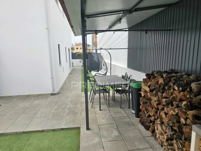 Moradia T4 para Venda em Quinta do Conde Foto 28