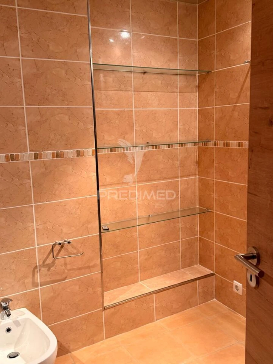 Moradia T3 para Venda em Vilarinho dos Freires Foto 11