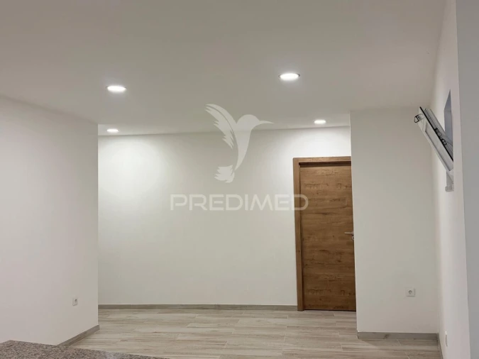 Moradia T3 para Venda em Vilarinho dos Freires Foto 19