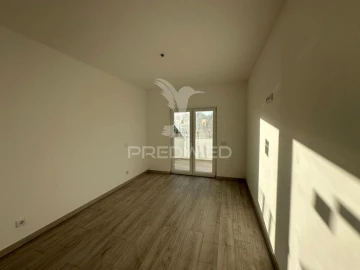 Apartamento T3 para Venda em Marvila, Ribeira Santarém, São Salvador, São Nicolau