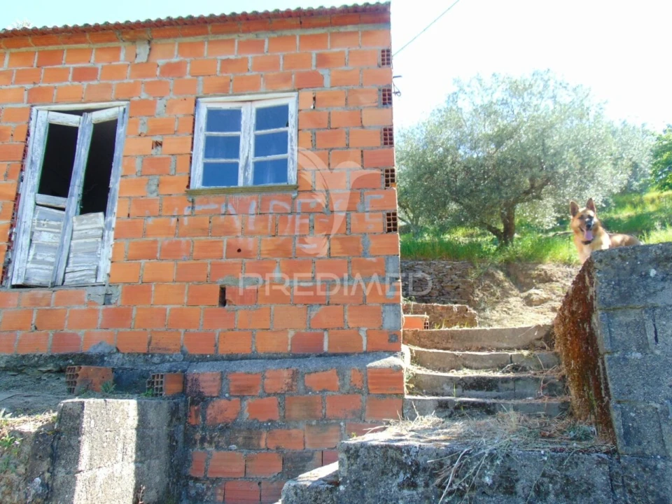 Moradia T4 para Venda em Abaças Foto 16