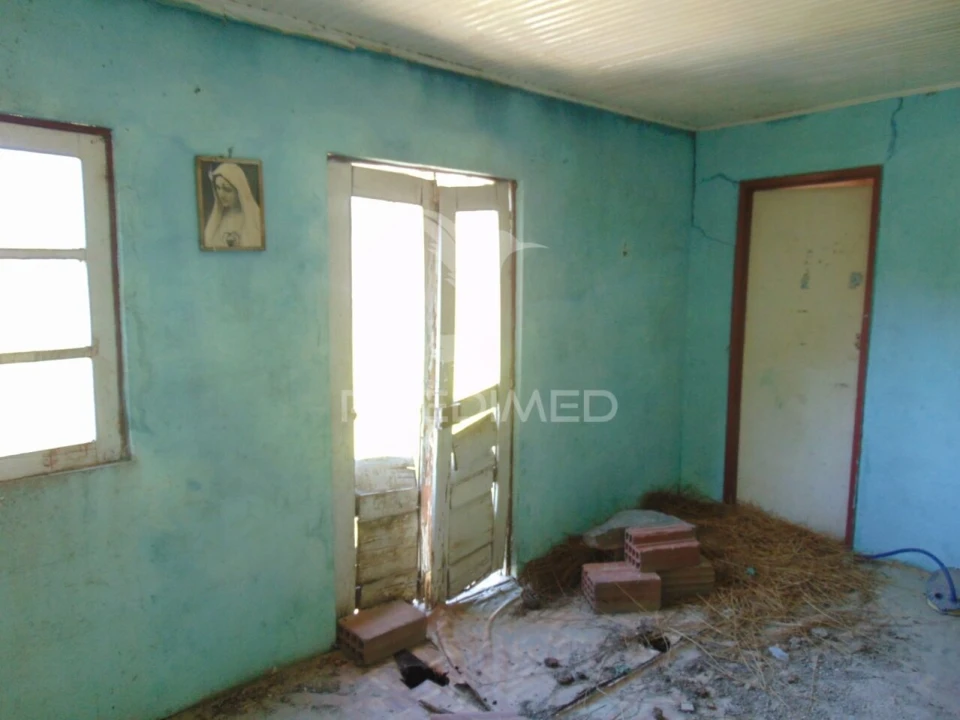 Moradia T4 para Venda em Abaças Foto 21