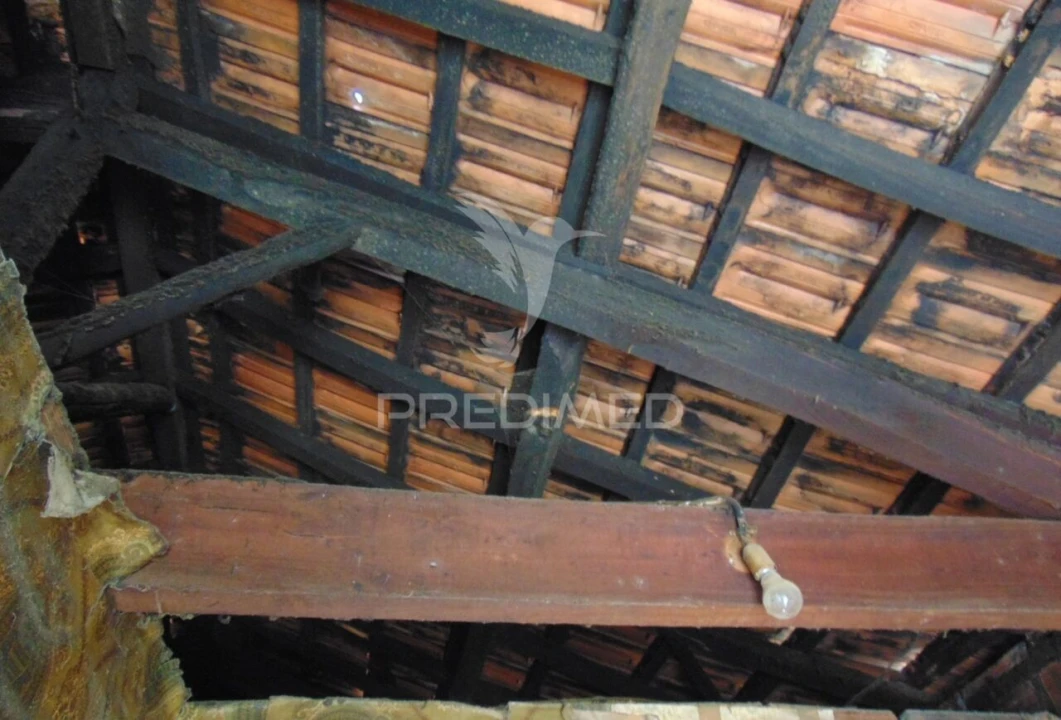 Moradia T4 para Venda em Abaças Foto 24