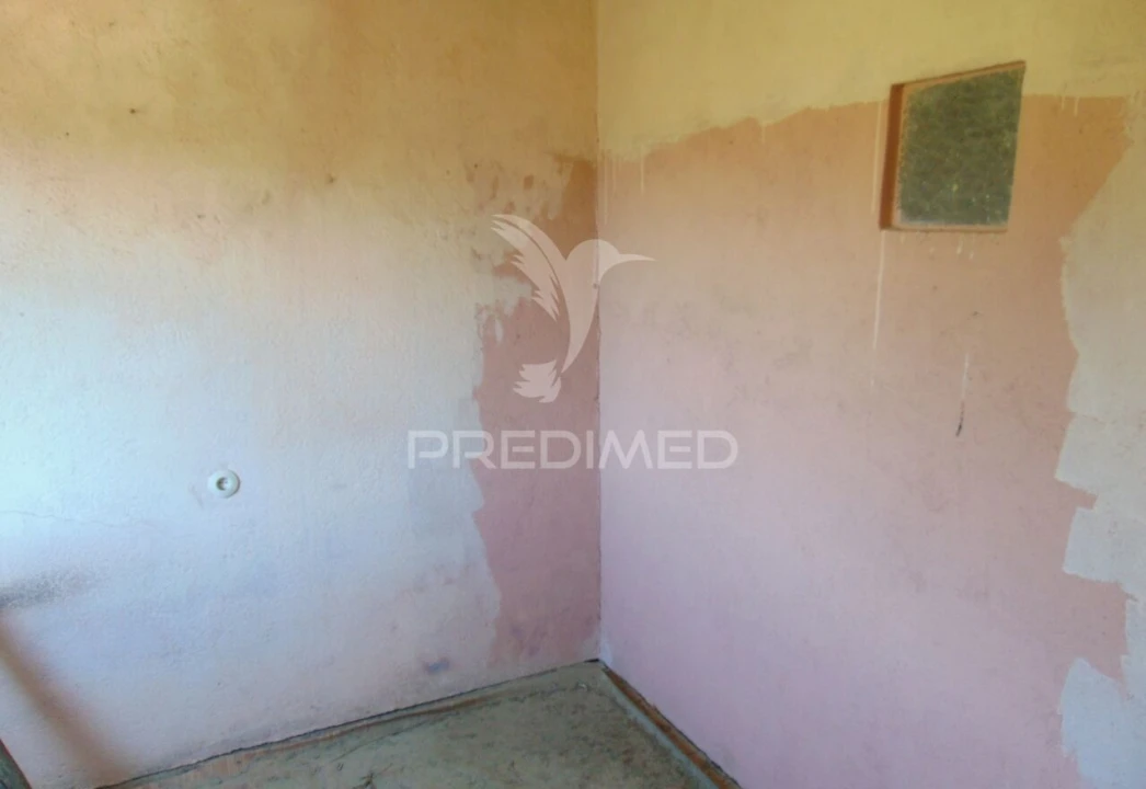 Moradia T4 para Venda em Abaças Foto 10