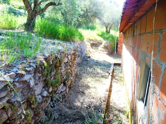 Moradia T4 para Venda em Abaças Foto 17