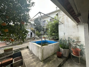 Moradia T6 para Venda em Marvila, Ribeira Santarém, São Salvador, São Nicolau