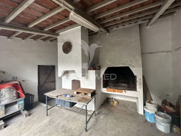 Moradia T6 para Venda em Marvila, Ribeira Santarém, São Salvador, São Nicolau
