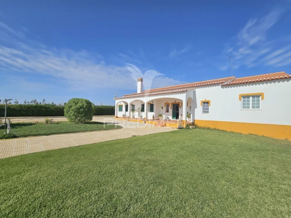 Moradia T4 para Venda em São Marcos da Ataboeira Foto 4