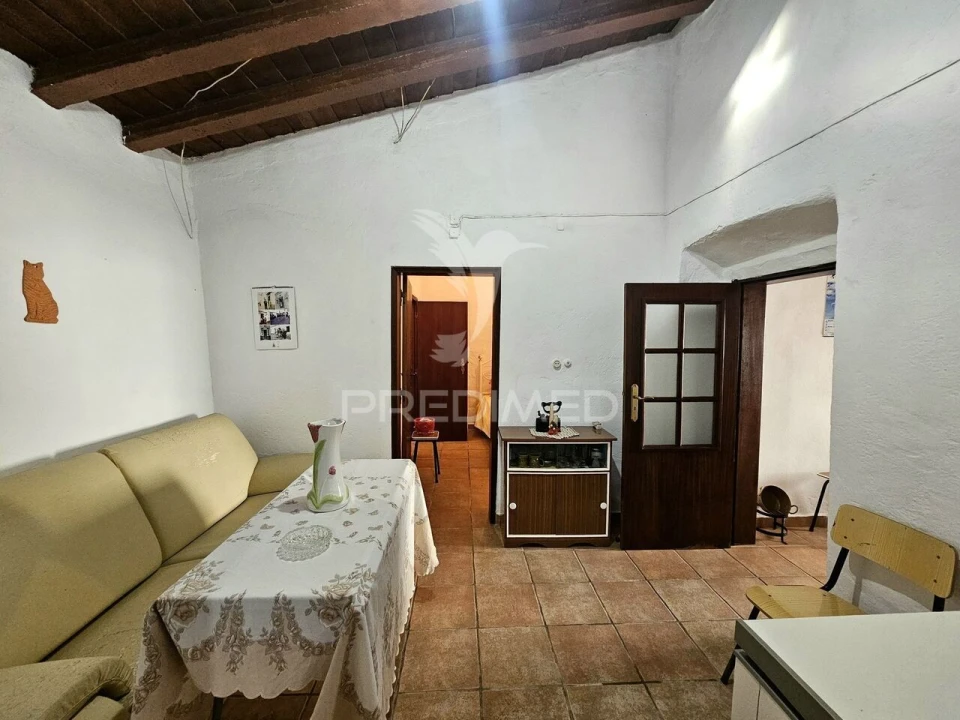 Moradia T2 para Venda em Santa Barbara de Padrões Foto 9