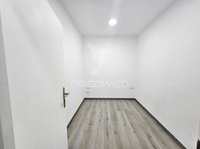 Moradia T1 para Venda em Santa Barbara de Padrões Foto 12