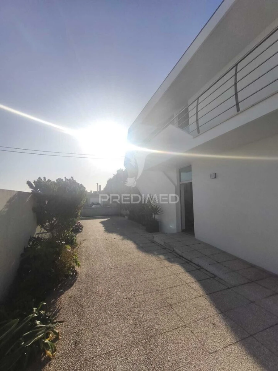 Moradia T4 para Venda em Gafanha da Encarnação Foto 5