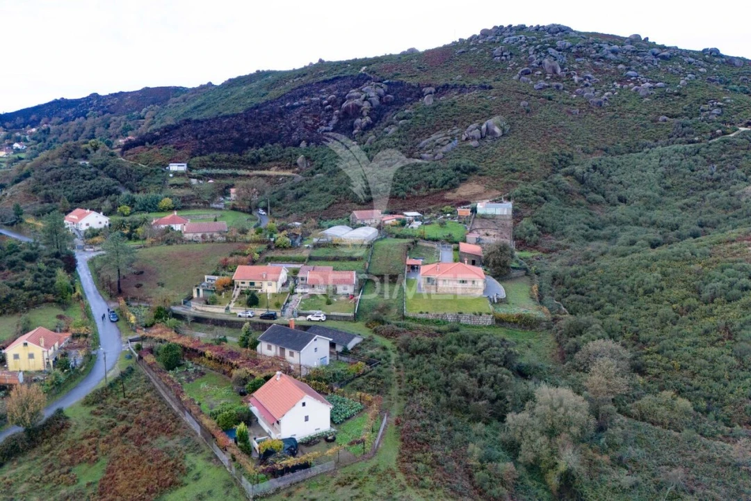 Moradia T3 para Venda em Aboim da Nóbrega e Gondomar Foto 40