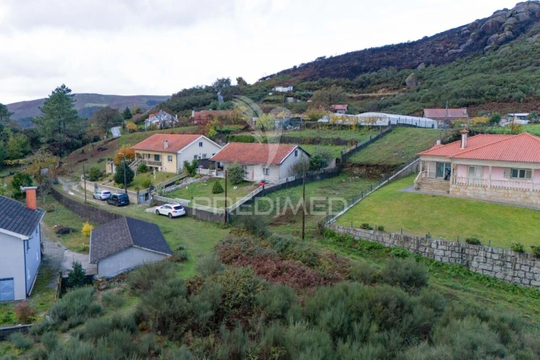 Moradia T3 para Venda em Aboim da Nóbrega e Gondomar Foto 39