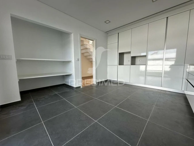 Moradia T4 para Venda em Caia, São Pedro e Alcáçova Foto 4