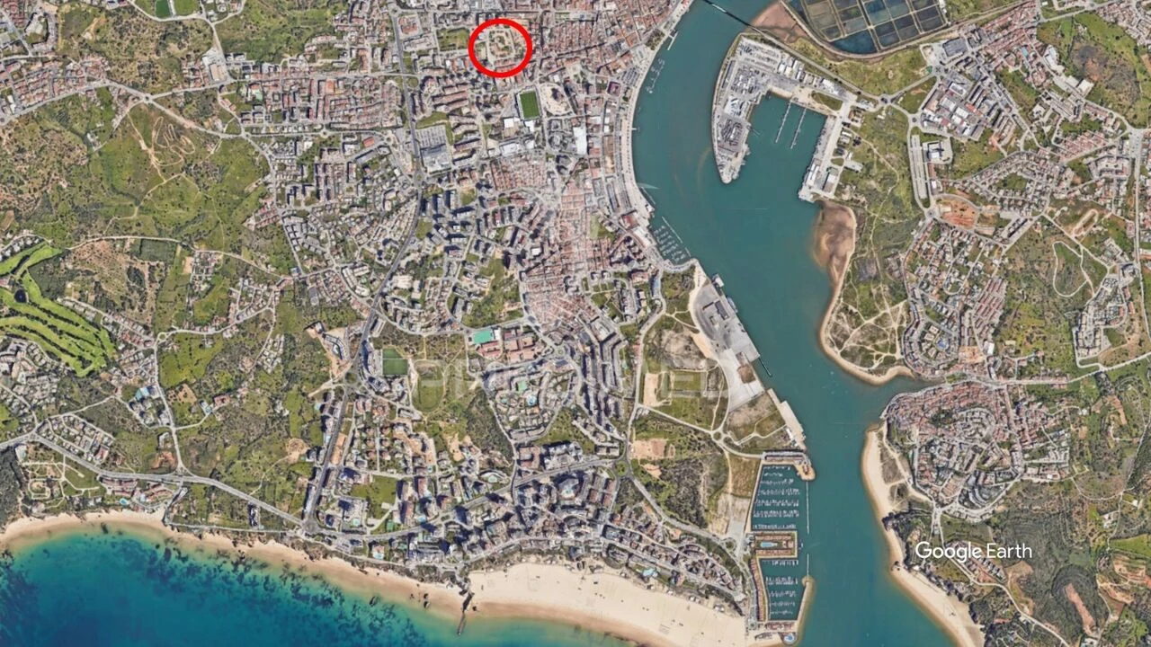 Apartamento T2 para Venda em Portimão Foto 13