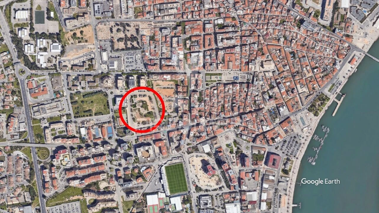 Apartamento T2 para Venda em Portimão Foto 12